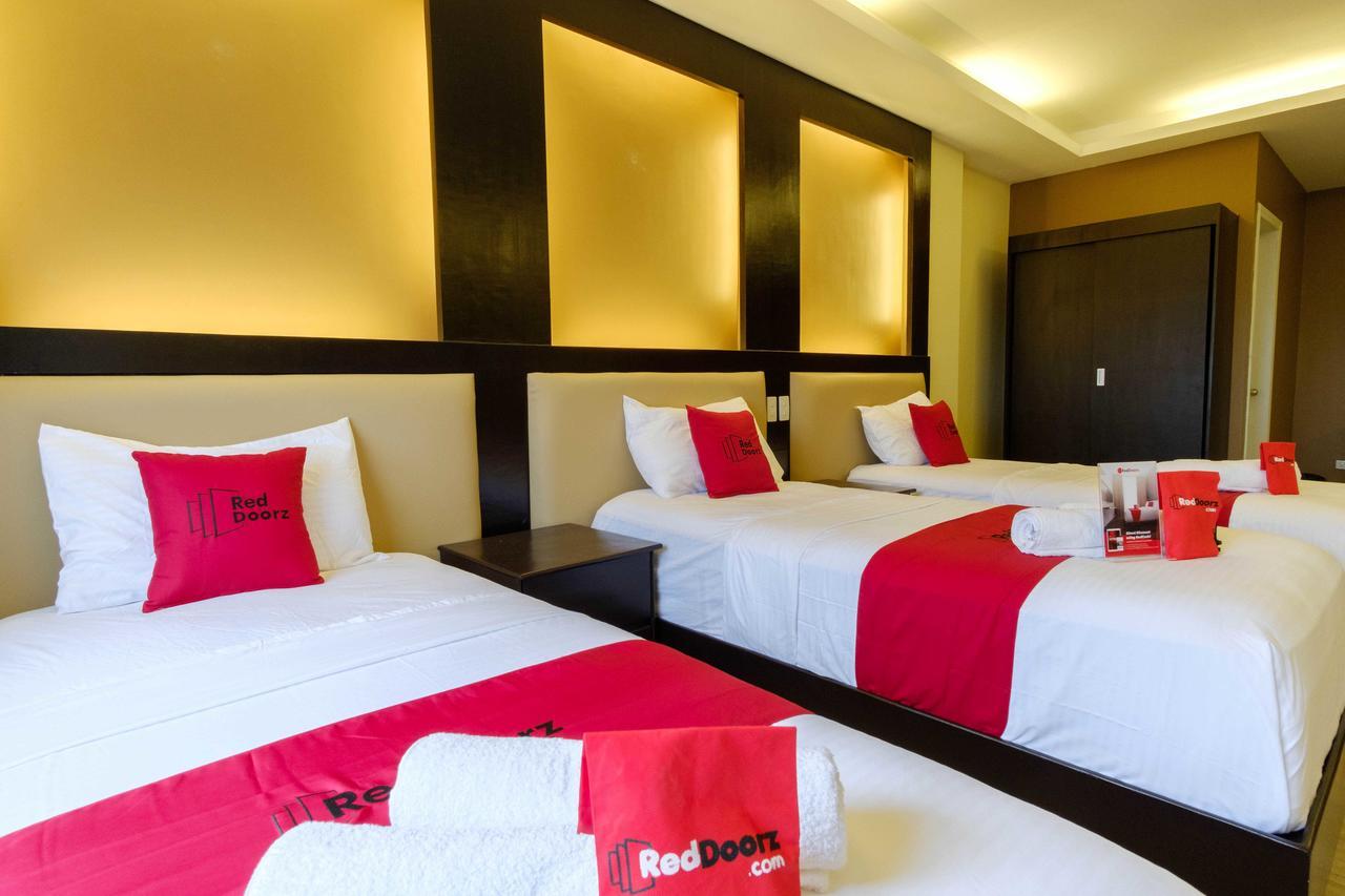 Hotel Reddoorz Premium Near Trinoma Quezon City Exterior foto