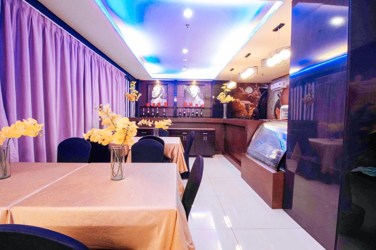 Hotel Reddoorz Premium Near Trinoma Quezon City Exterior foto
