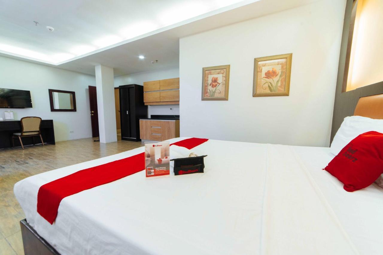 Hotel Reddoorz Premium Near Trinoma Quezon City Exterior foto